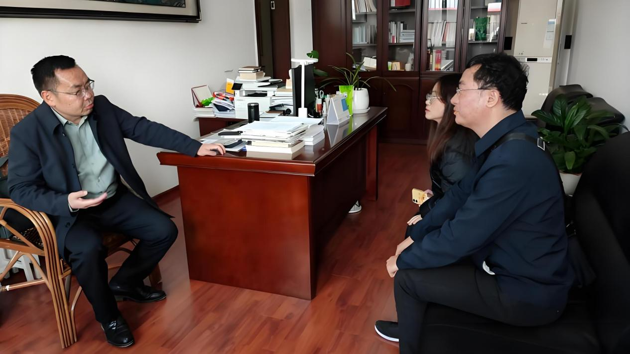 我院赴开江县第二中学开展“访企拓岗”